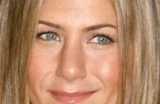 Jennifer Aniston se operó la nariz