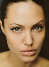 angelina_jolie_elleuk_farandulista-5.jpg