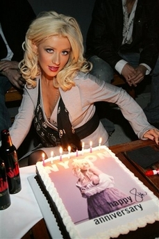 christina_aguilera_nylon_party.jpg