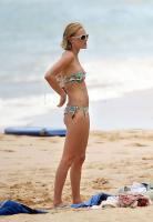 kate-bosworth-bikini-cleavagefarandulista.jpg