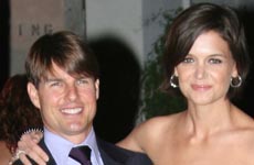 Tom Cruise y Katie Holmes se divierten bailando