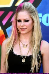 avrillavigne2007teenchoiceawardsarrivals02.jpg