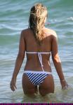 carmen_electra_beach_bikini_06.jpg