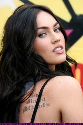 megan-fox-2007-teen-choice-awards-arrivals-02.jpg