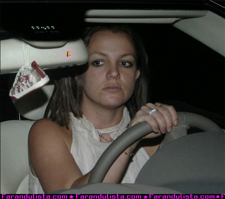 britney-mercedes-05.jpg