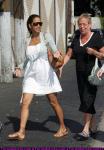 halle-berry-and-mom-shopping-03.jpg
