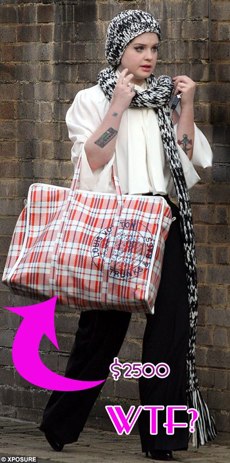 kelly-osbourne-and-shopping-bag.jpg