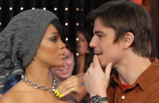 Rihanna confirma romance con Josh Hartnett