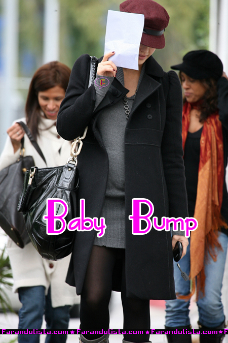 jessica-alba-baby-bump-01.jpg