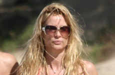 Nicollette Sheridan a sus 44 luce HOT en bikini