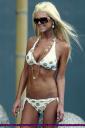 tara-reid-bali-bikini-photoshoot-03.jpg