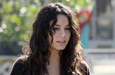 Vanessa Hudgens y su madre van de almuerzo