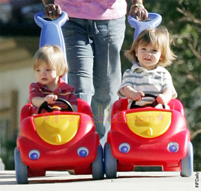 britney-spears-babies.jpg