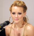 hilary-duff-sao-paulo-press-conference-09.jpg