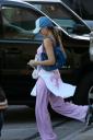 jessica-alba-leaving-the-gym-03.jpg