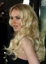 lindsay-lohan-cloverfield-premier-03.jpg