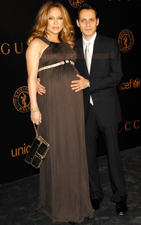 jennifer-lopez-huge-baby-bump-new-york-unicef-bash-05.jpg