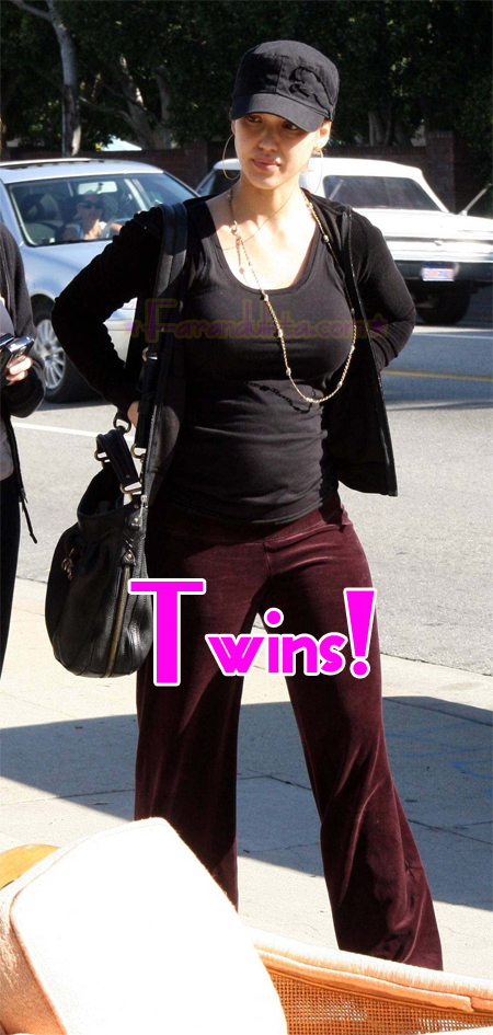 jessica-alba-pregnant-with-twins-04.jpg