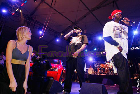Paris Hilton le queria robar el show a 50 Cents y la hicieron llorar paris-crying-02.jpg