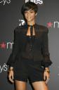 rihanna-at-the-launch-of-her-umbrellas-for-totes-at-macys-02.jpg