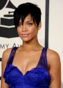 rihanna_50th_annual_grammy_awards_arrival_05.jpg