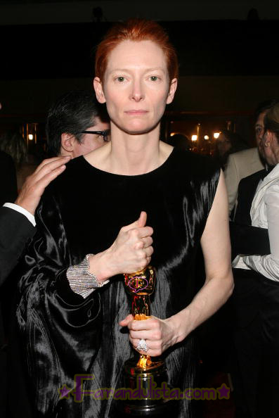 tilda-swinton-best-supporting-actress.jpg