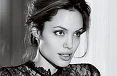 Angelina Jolie para St. John Primavera 2008