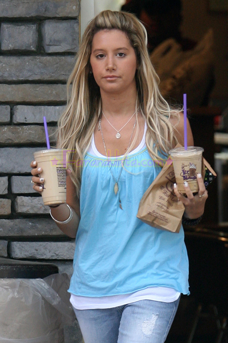 ashley-tisdale-candids-brentwood-03.jpg