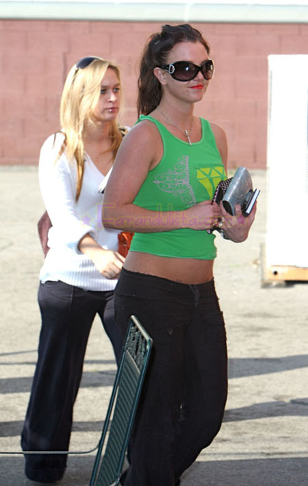 britney-spears-millennium-dance-complex-02.jpg