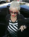 christina-aguilera-beverly-hills-03.jpg