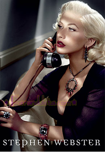 christina-aguilera-jewelry-02.jpg