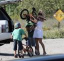 pamela-anderson-and-her-children-in-malibu-03.jpg