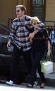 reese-witherspoon-and-jake-gyllenhaal-in-brentwood-01.jpg