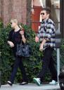 reese-witherspoon-and-jake-gyllenhaal-in-brentwood-03.jpg