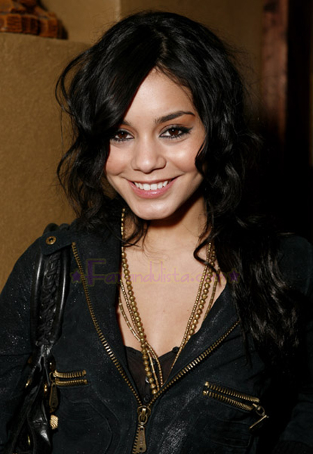 vanessa-hudgens-03.jpg