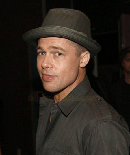 brad-pitt-idol-gives-back-01.jpg