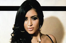 Holly Photoshop Batman! Kim Kardashian en Ralph Magazine