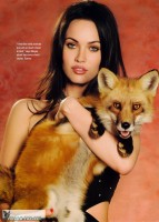 megan-fox-paw-print-02.jpg