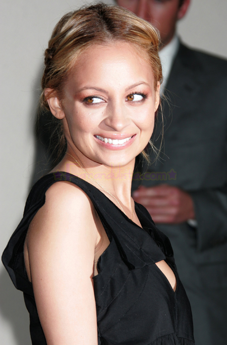 nicole-richie-hollywood-01.jpg