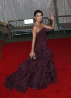 eva_longoria-metropolitan_museum_of_art_costume_institute_gala-03.jpg