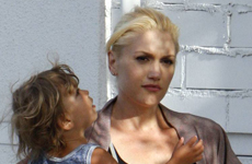 Gwen Stefani y su barriguita de compras con los chicos
