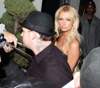 paris_hilton_nightclub_02.jpg