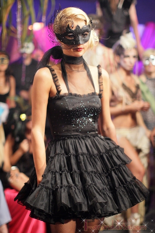 paris_hilton-paris_hilton31s_my_new_bff_masquerade_ball-01.jpg