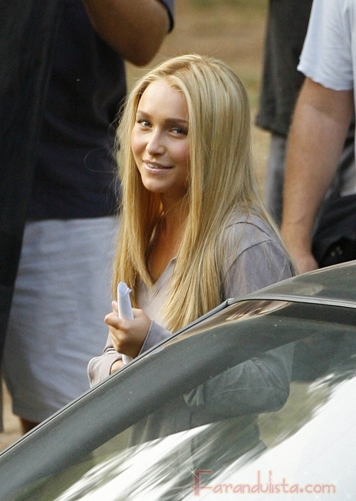 hayden panettiere on the set of heroes in los angeles01