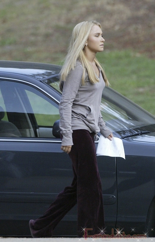 hayden panettiere on the set of heroes in los angeles02