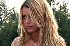 Jessica Simpson y su nuevo estilo?