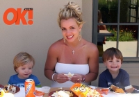 britney and kids ok.thumbnail