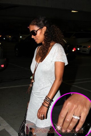 halle berry with ring copia