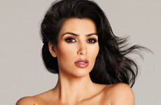 Kim Kardashian topless en Radar – Bites and Gossip Links
