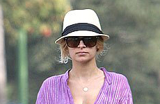 Nicole Richie toma en serio los paseos con Harlow